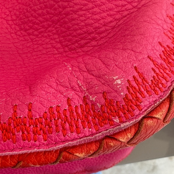 Bottega Veneta Borso Cervo Shoulder Bag - Picture 9 of 9